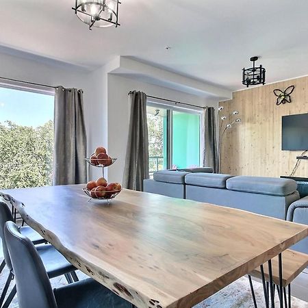 Good Vibes Only -Modern And Spacious 2 Bedroom Condo 4 Beds Free Parking, Gym Québec Eksteriør bilde