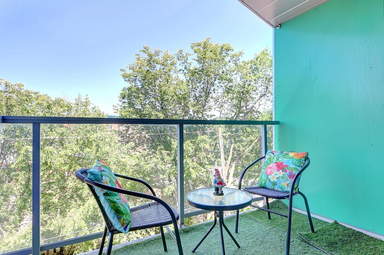 Good Vibes Only -Modern And Spacious 2 Bedroom Condo 4 Beds Free Parking, Gym Québec Eksteriør bilde