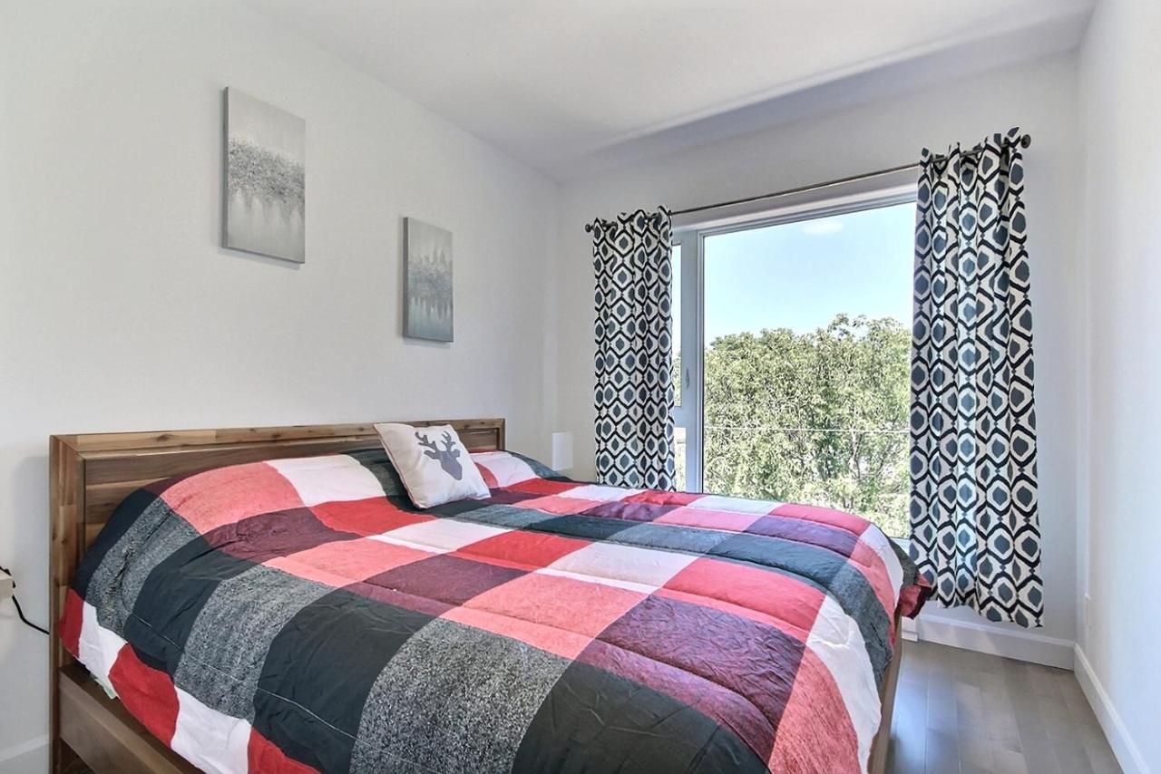 Good Vibes Only -Modern And Spacious 2 Bedroom Condo 4 Beds Free Parking, Gym Québec Eksteriør bilde